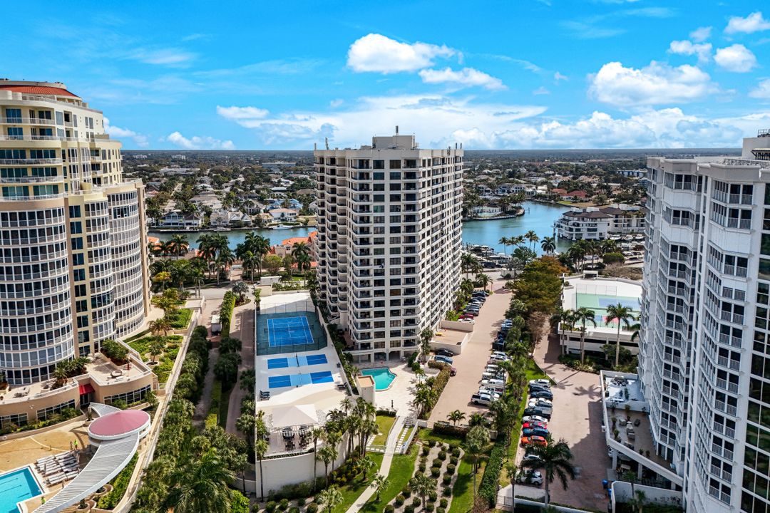 4451 Gulf Shore Blvd N #501, Naples, FL 34103