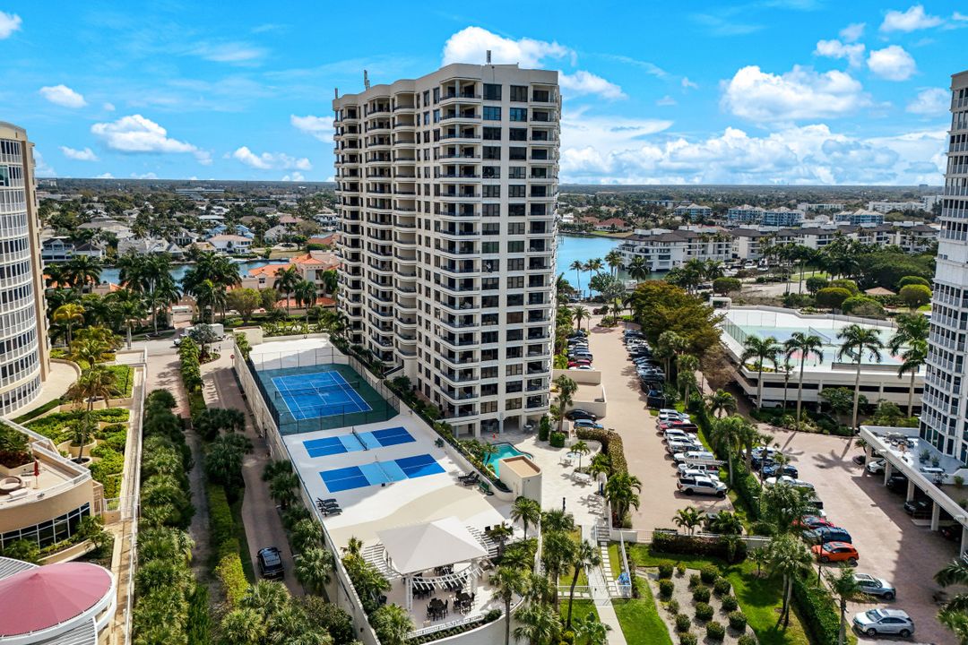 4451 Gulf Shore Blvd N #501, Naples, FL 34103