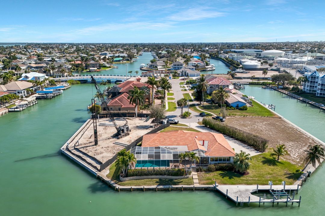 1231 Redwood Ct, Marco Island, FL 34145