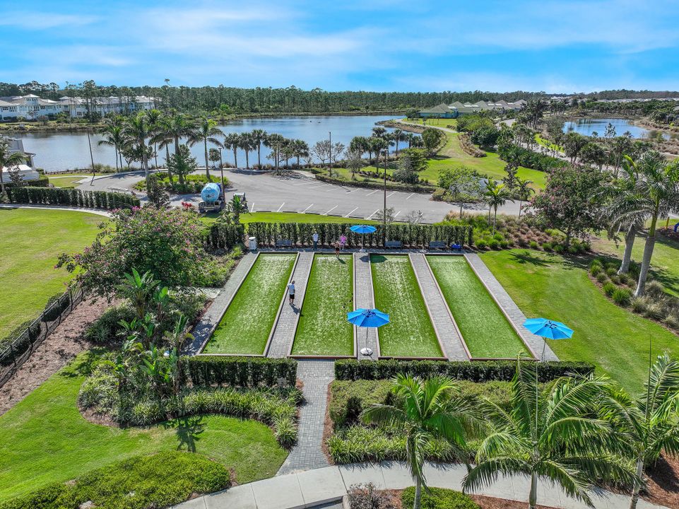 5811 Haiti Dr, Naples, FL 34113