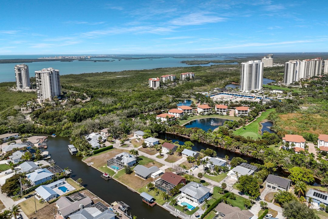 4741 Pembrooke Ln, Bonita Springs, FL 34134