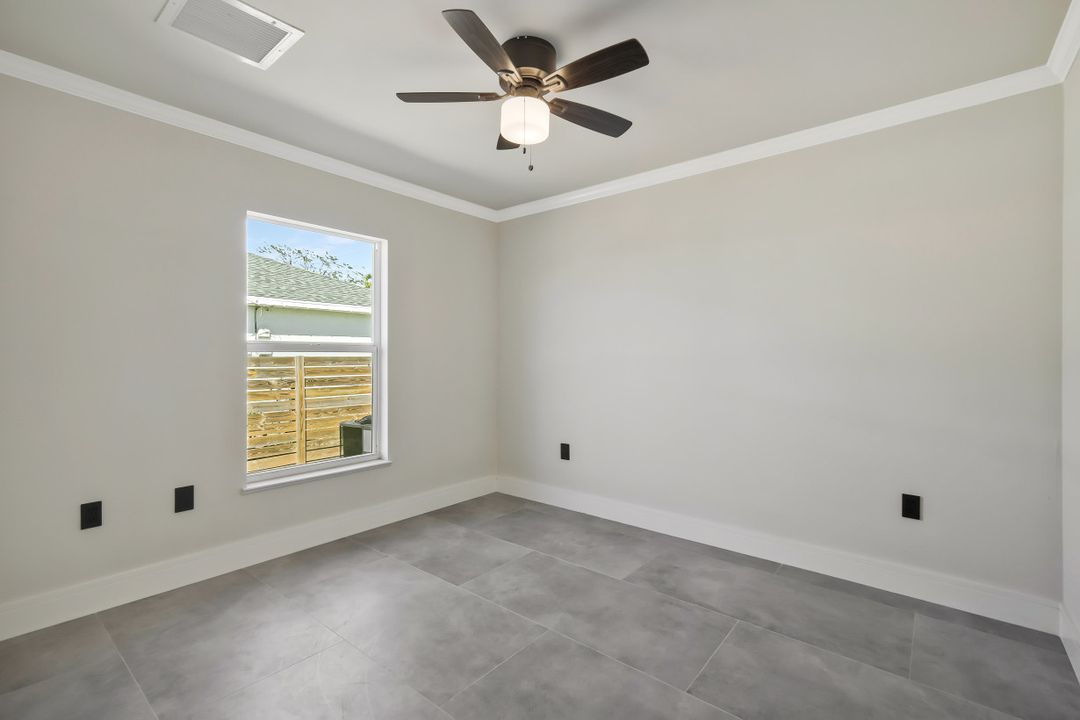 2200 NE 9th Ave, Cape Coral, FL 33909