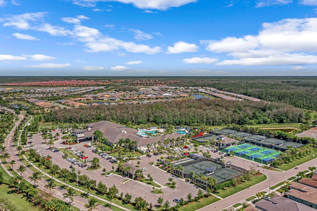 28689 Montecristo Loop, Bonita Springs, FL 34135