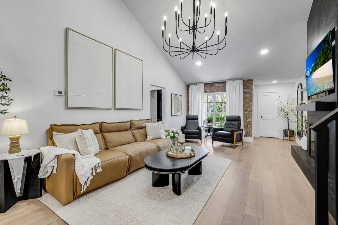 4742 West Blvd #S-8, Naples, FL 34103