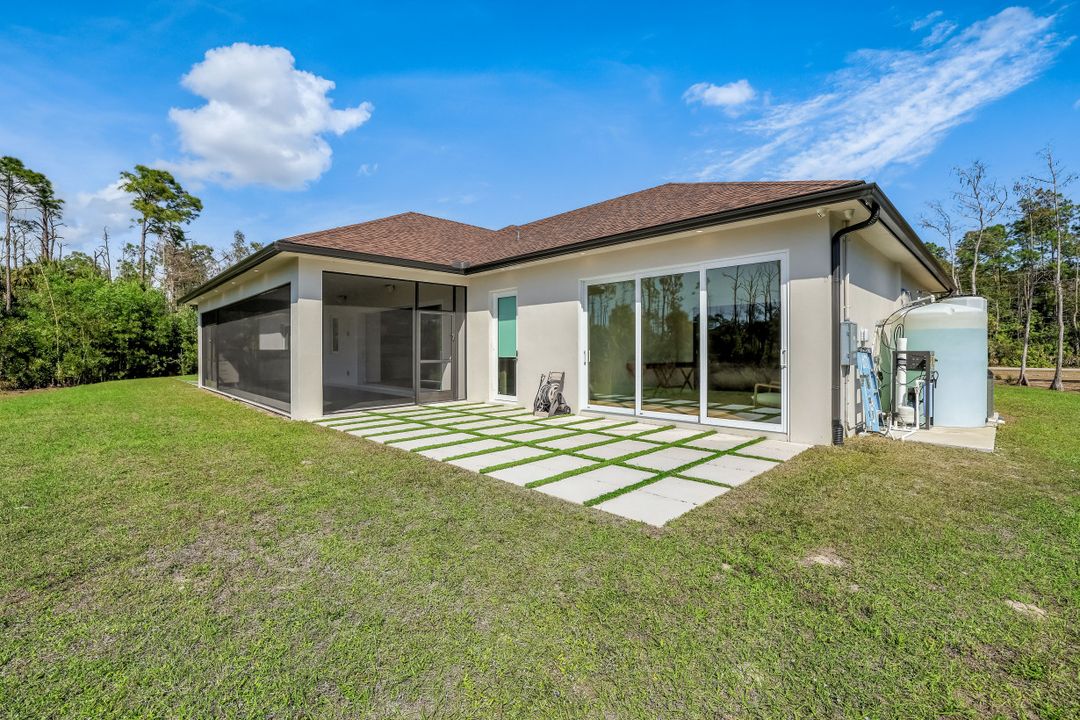 1899 Wilson Blvd N, Naples, FL 34120