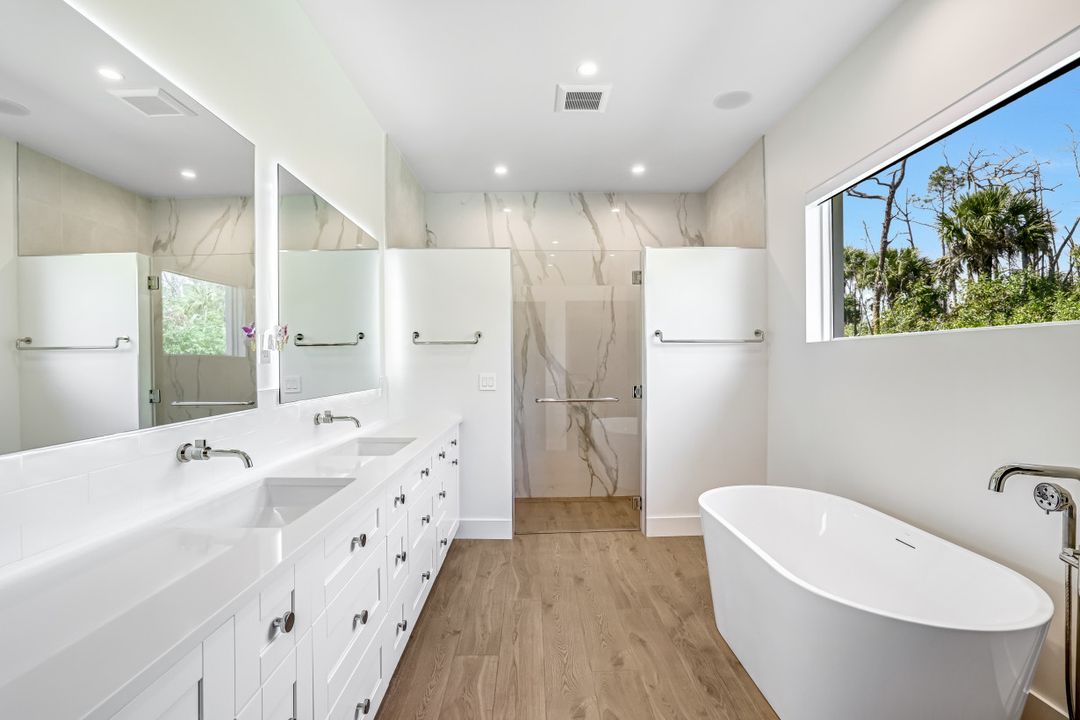 1899 Wilson Blvd N, Naples, FL 34120