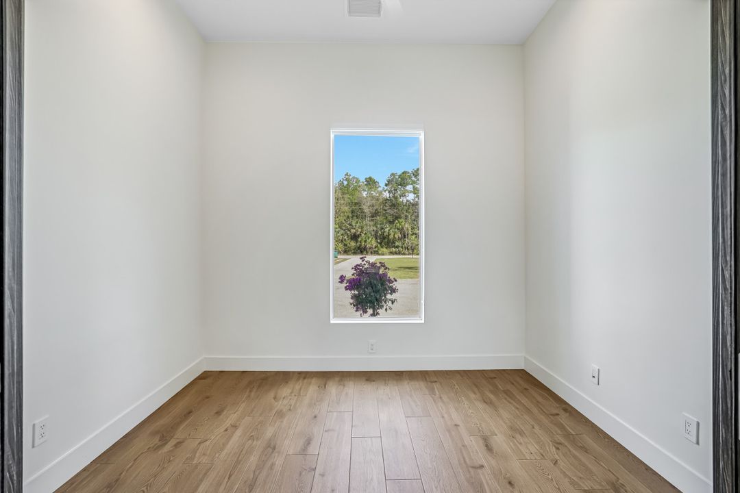 1899 Wilson Blvd N, Naples, FL 34120