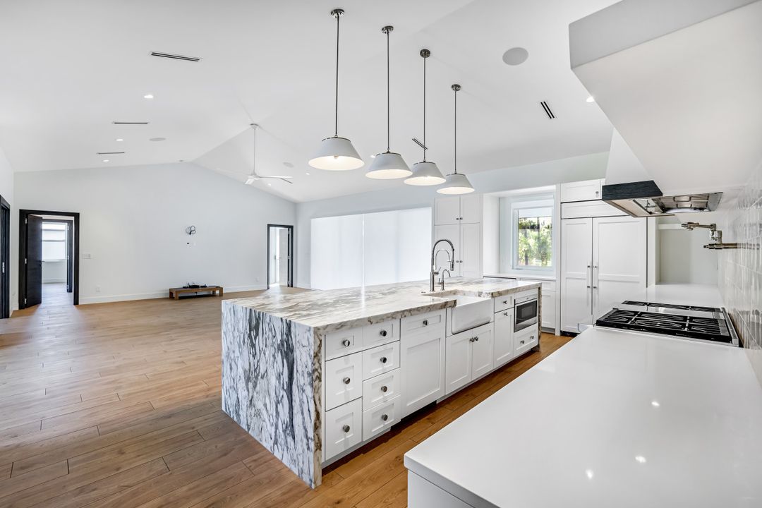 1899 Wilson Blvd N, Naples, FL 34120