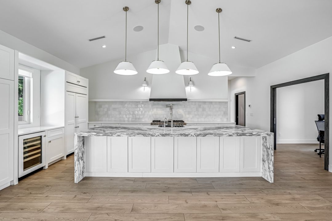 1899 Wilson Blvd N, Naples, FL 34120