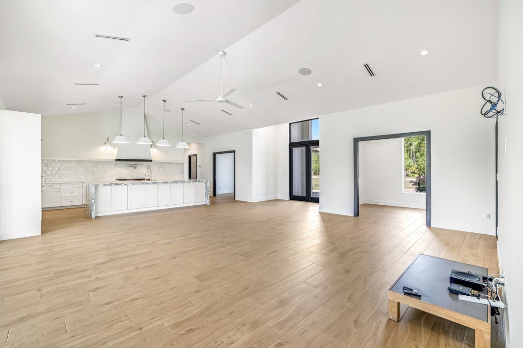 1899 Wilson Blvd N, Naples, FL 34120