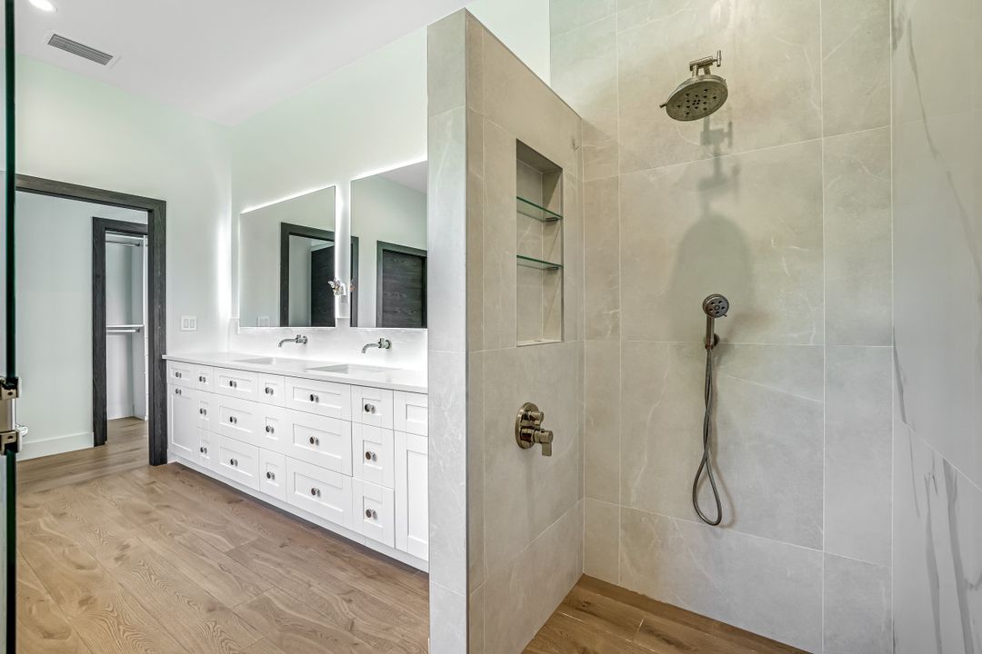 1899 Wilson Blvd N, Naples, FL 34120