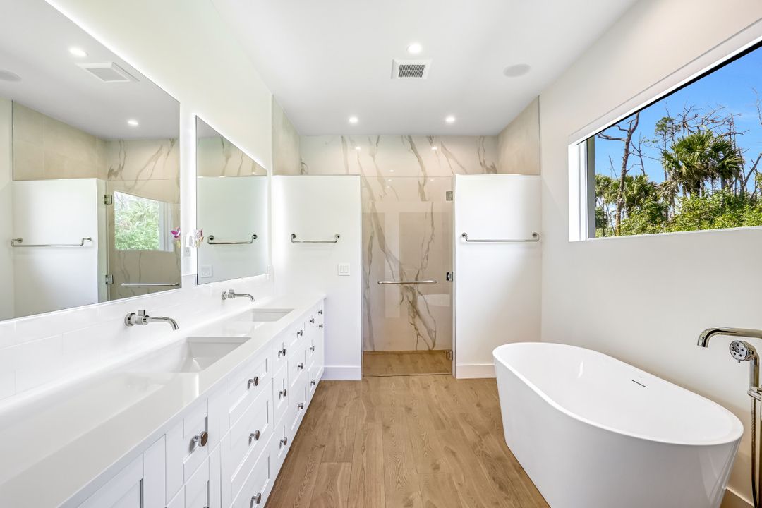 1899 Wilson Blvd N, Naples, FL 34120