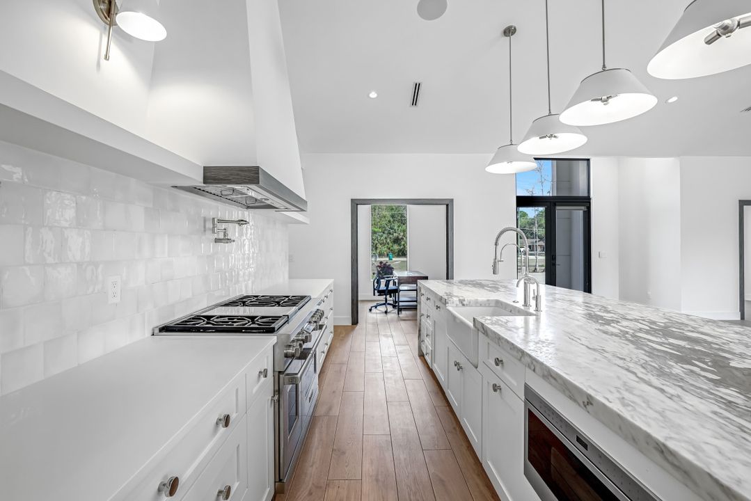 1899 Wilson Blvd N, Naples, FL 34120