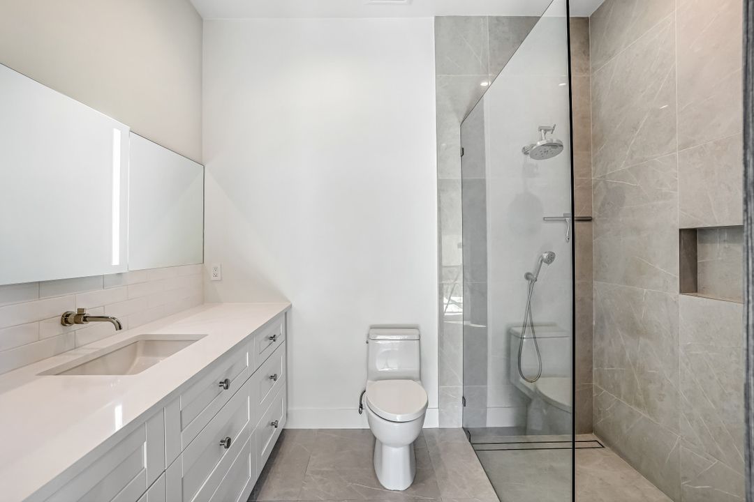 1899 Wilson Blvd N, Naples, FL 34120