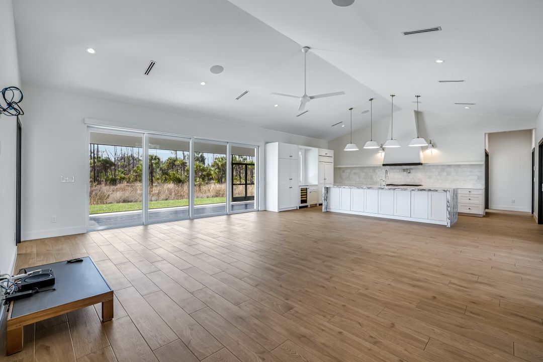 1899 Wilson Blvd N, Naples, FL 34120