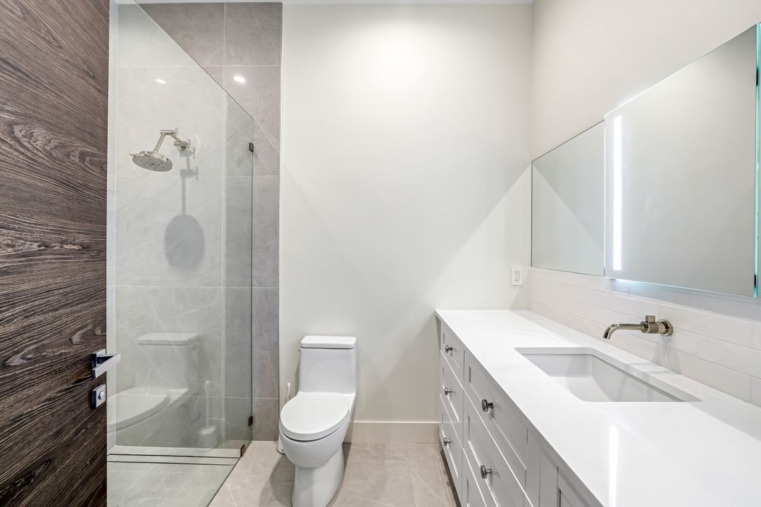 1899 Wilson Blvd N, Naples, FL 34120