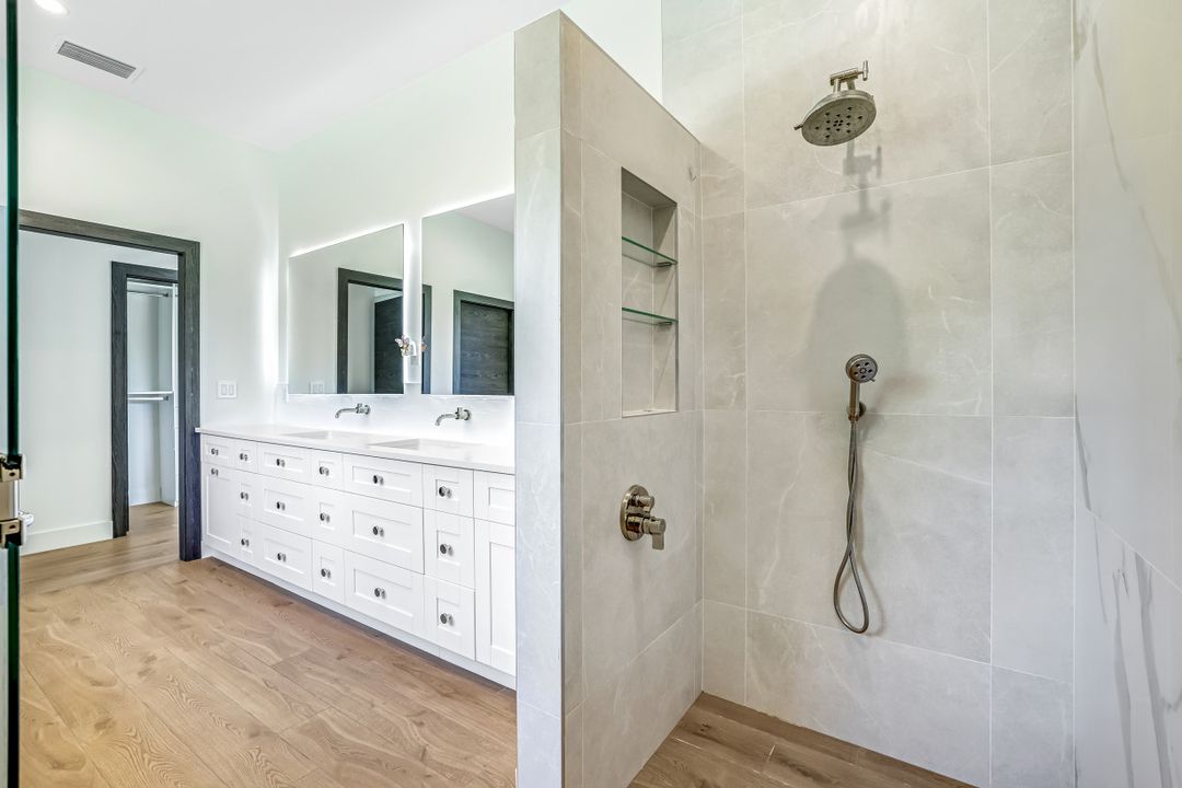 1899 Wilson Blvd N, Naples, FL 34120