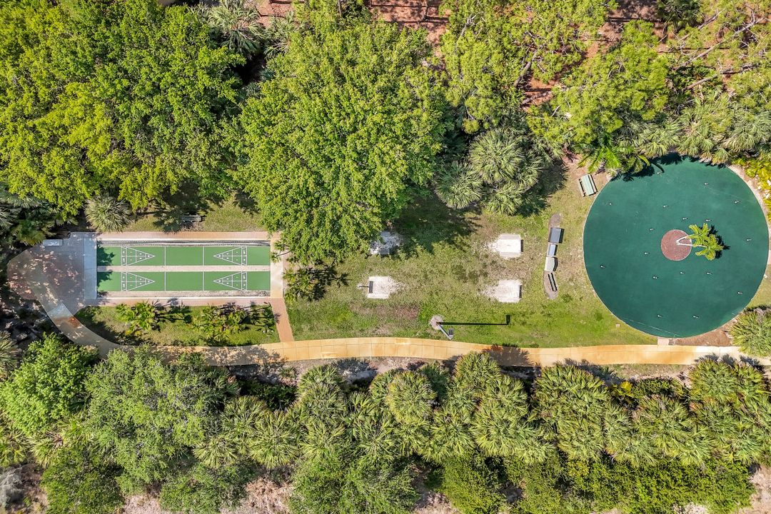 2385 Hidden Lake Dr #2, Naples, FL 34112