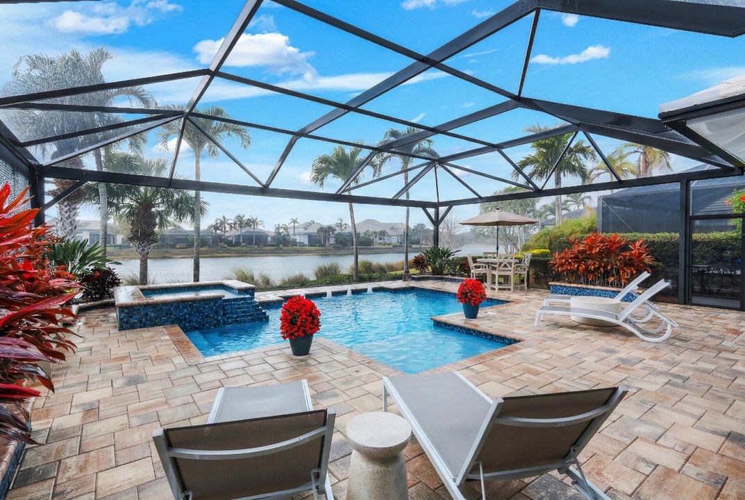 6475 Warwick Ave, Naples, FL 34113