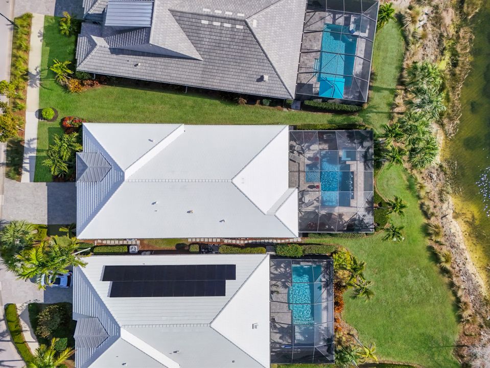 6475 Warwick Ave, Naples, FL 34113