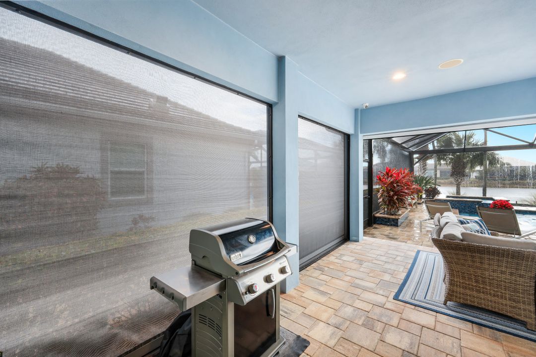 6475 Warwick Ave, Naples, FL 34113