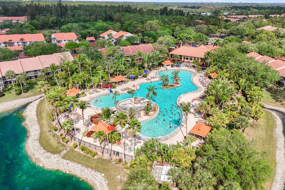 2055 Cascades Dr #4, Naples, FL 34112