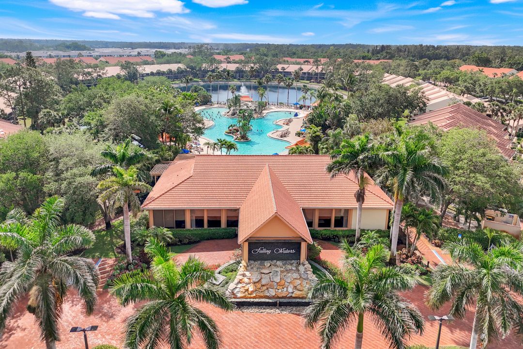 2055 Cascades Dr #4, Naples, FL 34112