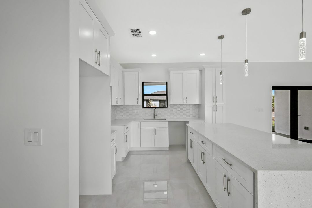 3800 24th St SW, Lehigh Acres, FL 33976