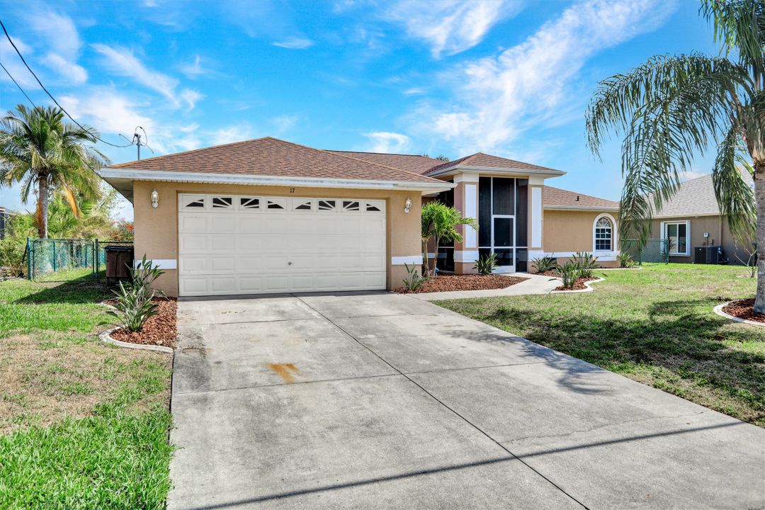 17 SE 15th Ave, Cape Coral, FL 33990