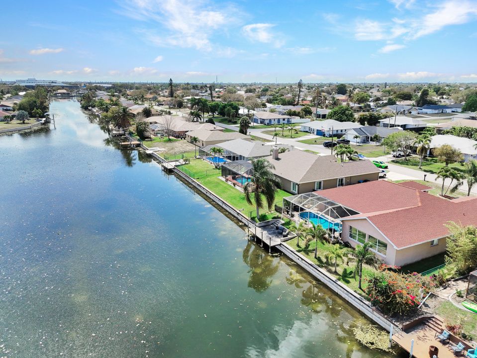 17 SE 15th Ave, Cape Coral, FL 33990