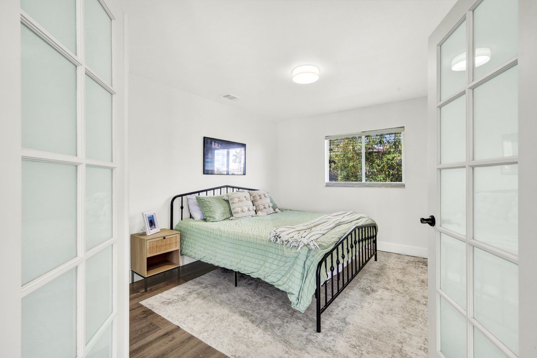 17 SE 15th Ave, Cape Coral, FL 33990