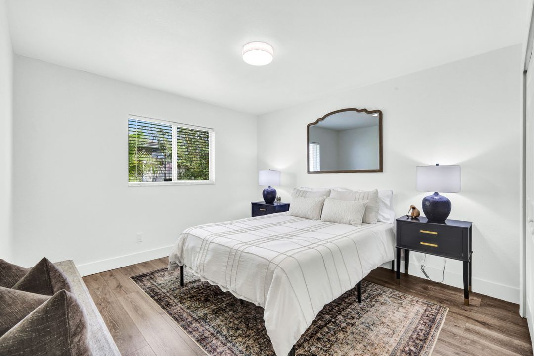 17 SE 15th Ave, Cape Coral, FL 33990