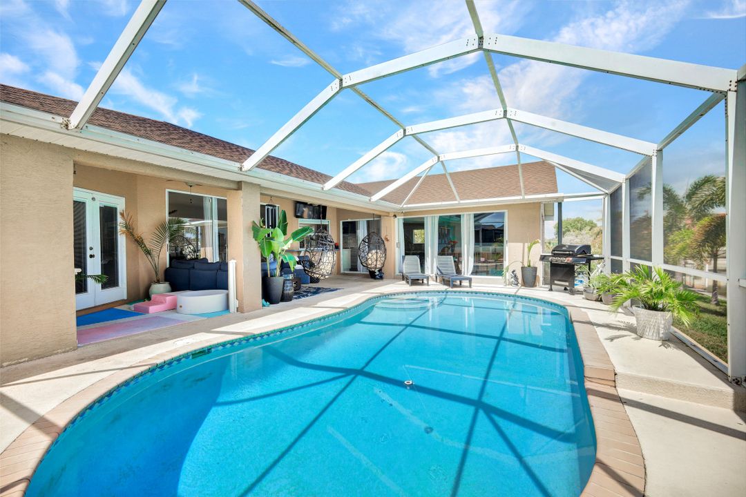 17 SE 15th Ave, Cape Coral, FL 33990