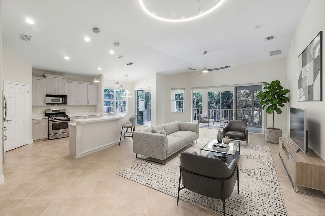 2040 Tarpon Bay Dr N #201, Naples, FL 34119