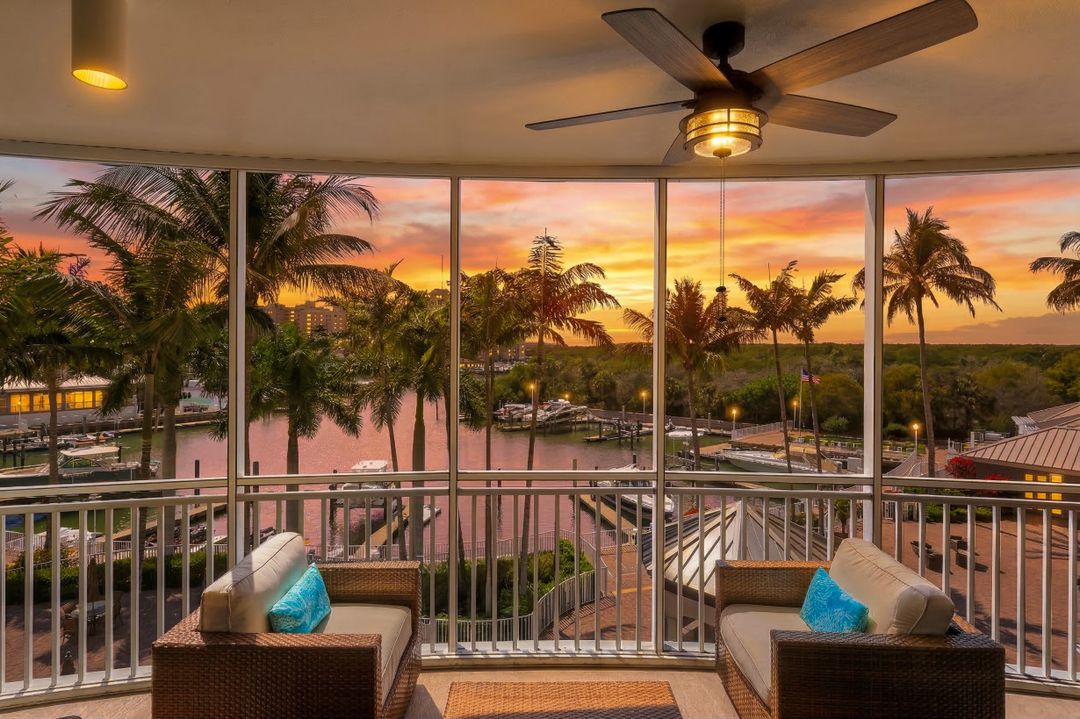 13675 Vanderbilt Dr #406, Naples, FL 34110