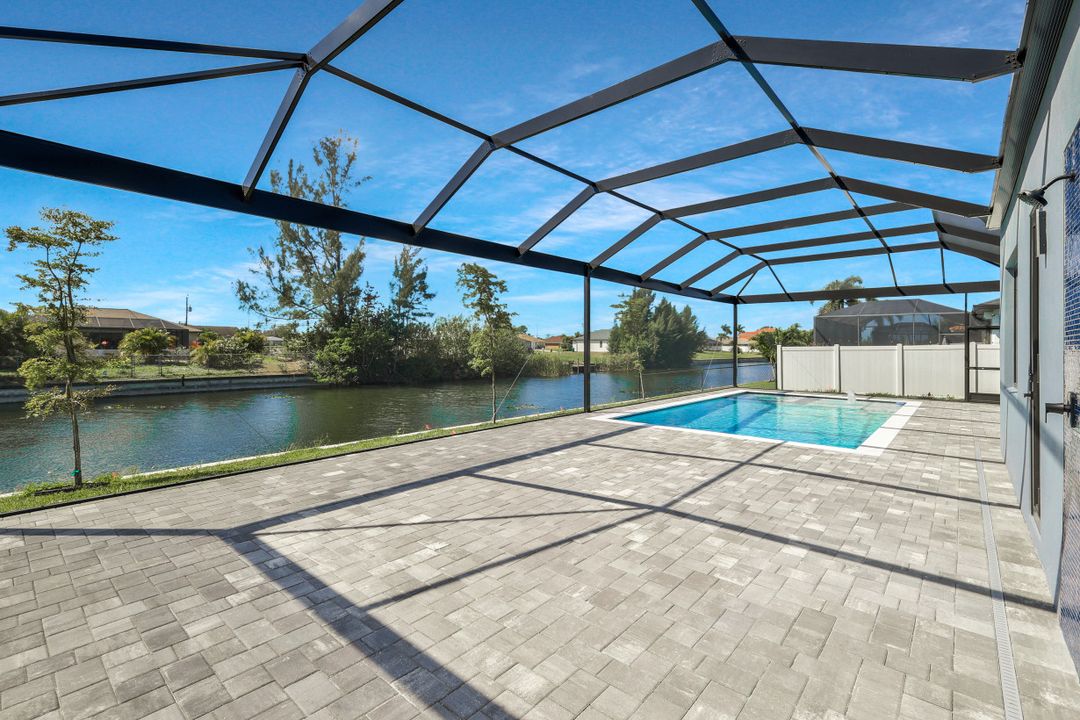 152 SW 28th St, Cape Coral, FL 33914