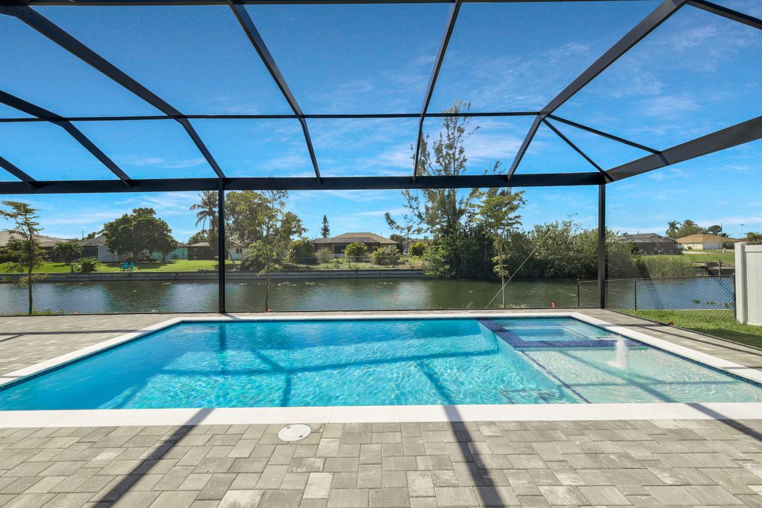 152 SW 28th St, Cape Coral, FL 33914