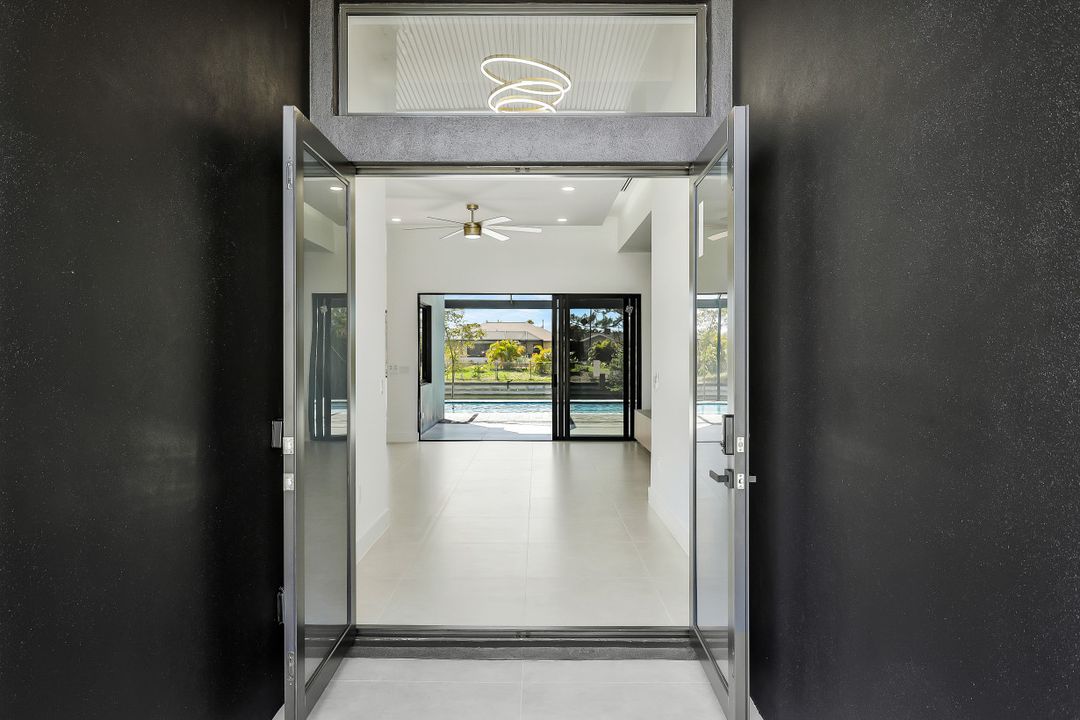 152 SW 28th St, Cape Coral, FL 33914