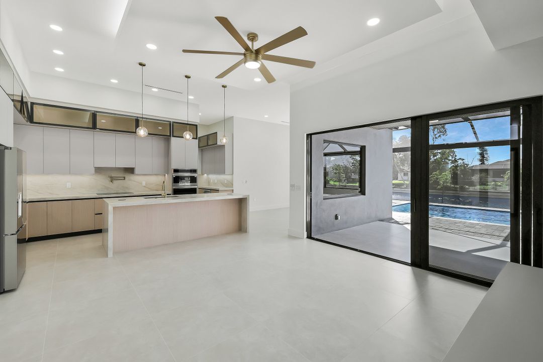 152 SW 28th St, Cape Coral, FL 33914