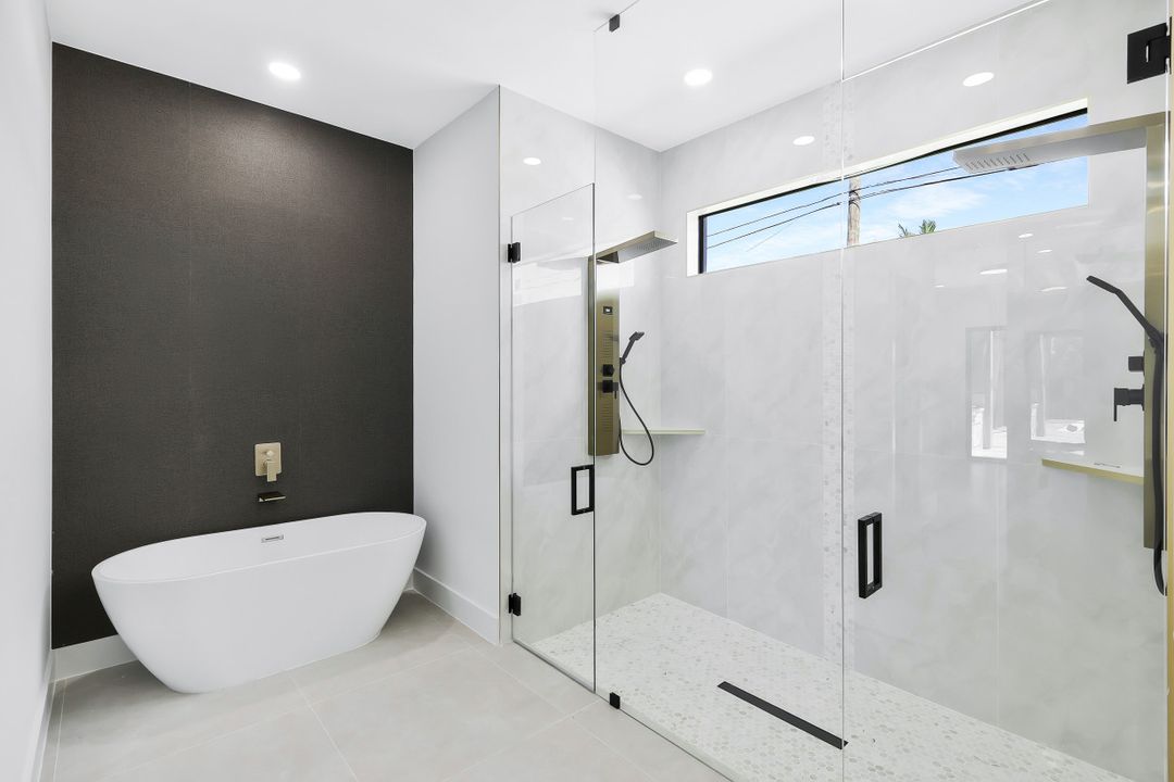 152 SW 28th St, Cape Coral, FL 33914