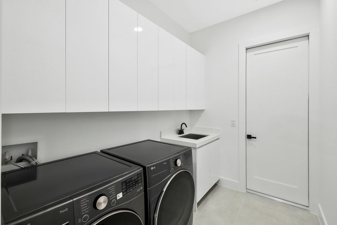 152 SW 28th St, Cape Coral, FL 33914