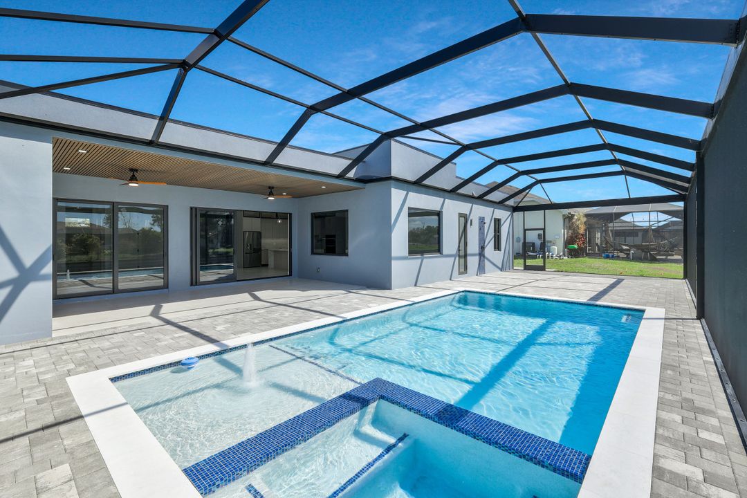 152 SW 28th St, Cape Coral, FL 33914