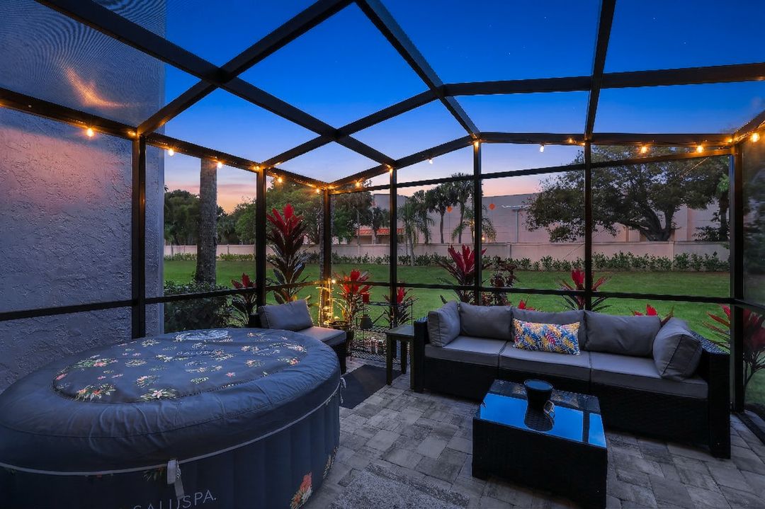 3569 Antarctic Cir, Naples, FL 34112