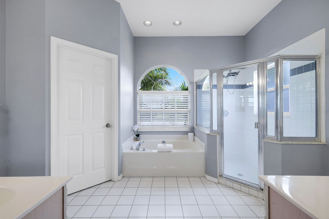 1728 NW 7th Ave, Cape Coral, FL 33993
