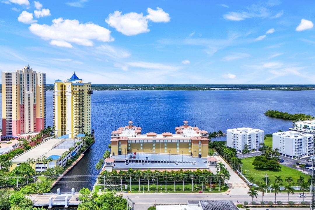 2825 Palm Beach Blvd #316, Fort Myers, FL 33916