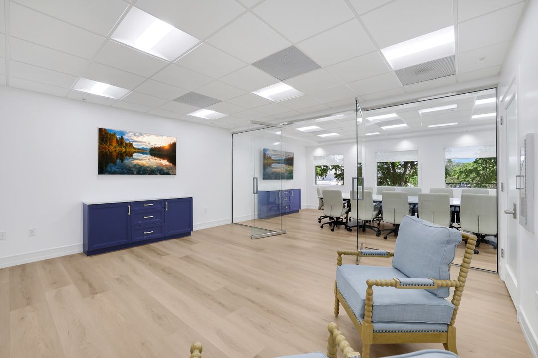 2390 Tamiami Trl N #212, Naples, FL 34103