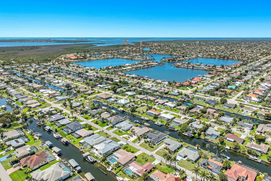 5130 SW 2nd Pl, Cape Coral, FL 33914