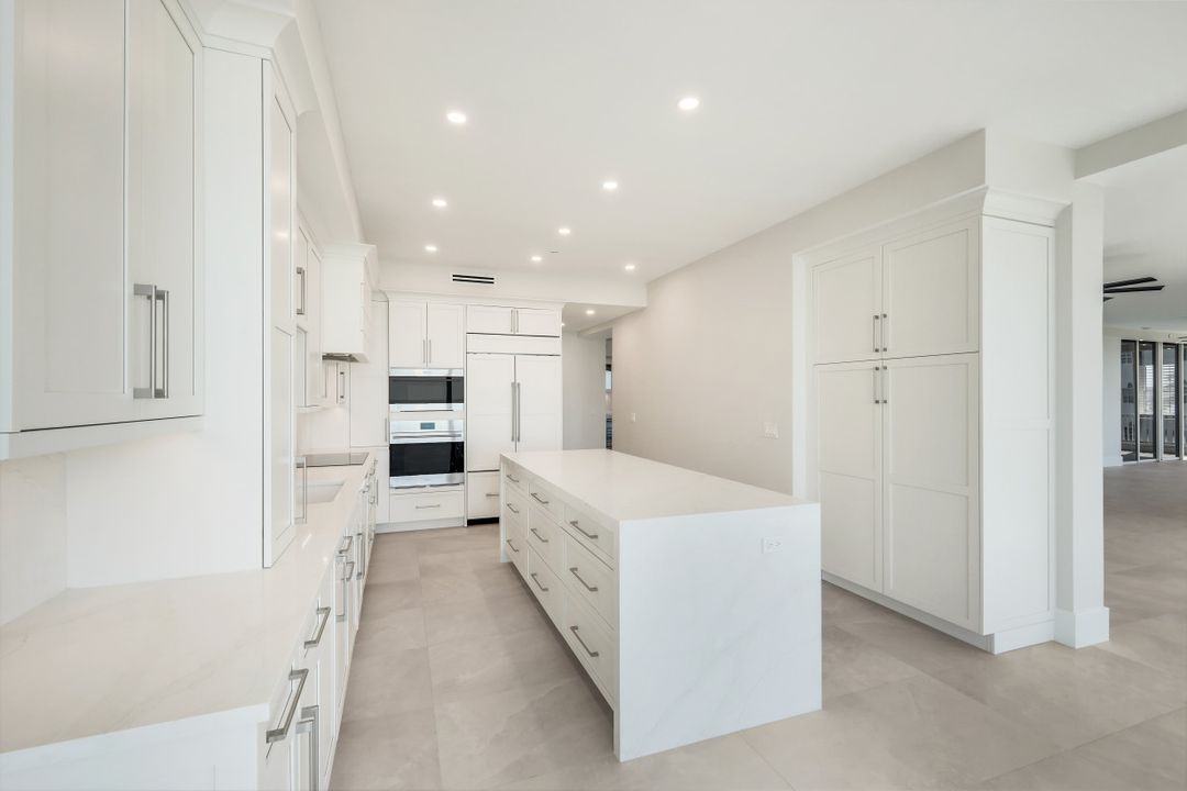 4000 Royal Marco Way #325, Marco Island, FL 34145