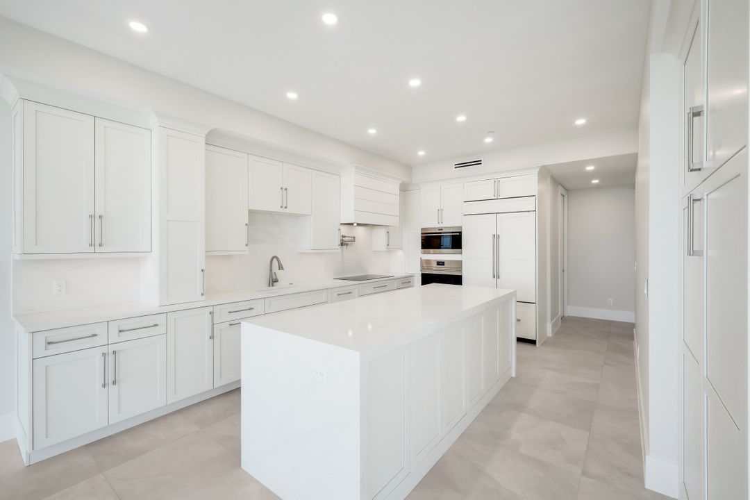 4000 Royal Marco Way #325, Marco Island, FL 34145