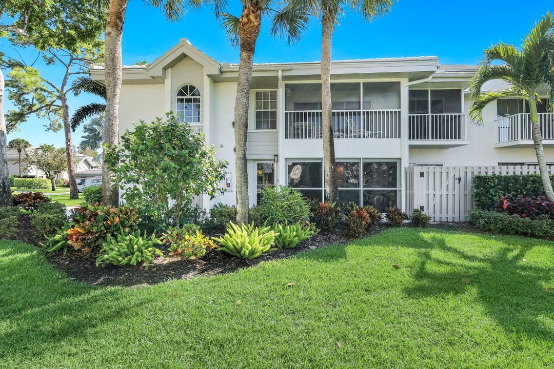 4111 Lake Forest Dr #513, Bonita Springs, FL 34134